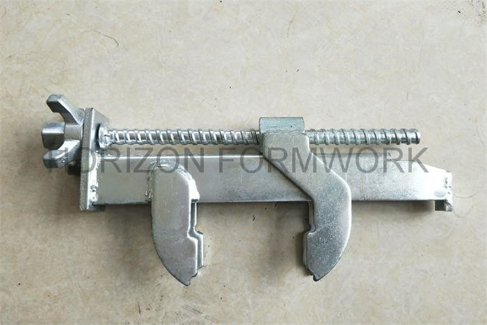 Durable Concrete Wall Form Accessories Doka Frami Clamp For Aligning Panel Formwork Systems