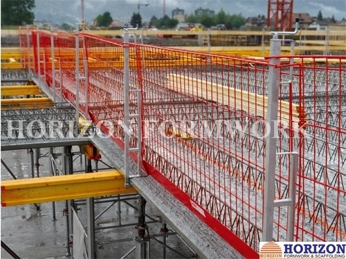 Multifunctional Temporary Handrail Brackets 1.5m Height For Safety Protection